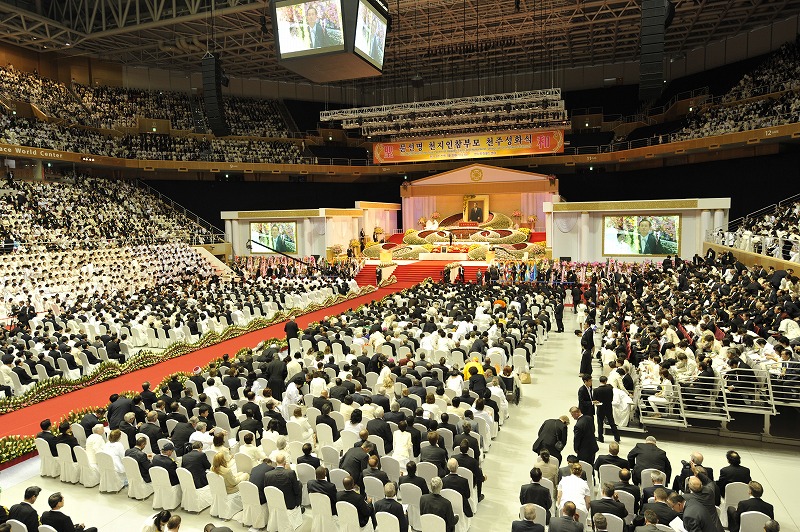 文鮮明師の「聖和式」に世界から3万5千人参列