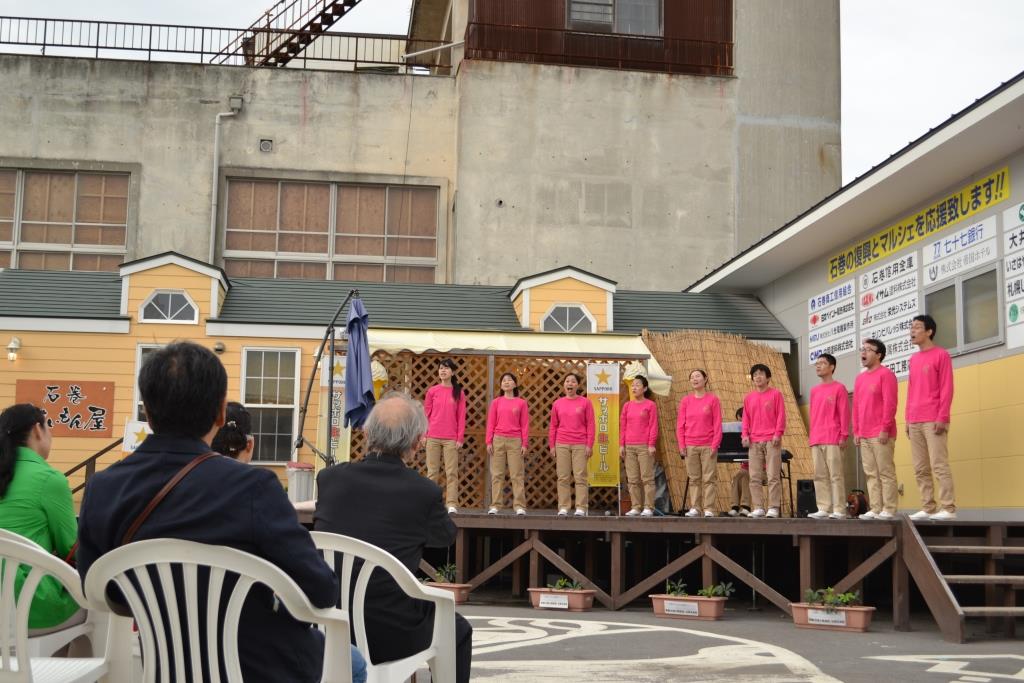 統一教会の聖歌隊が石巻で慰問コンサート